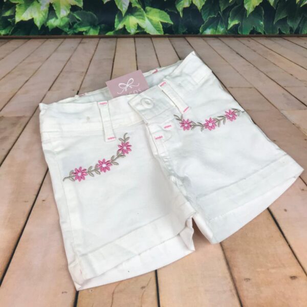 Short Jeans Feminino Bordado