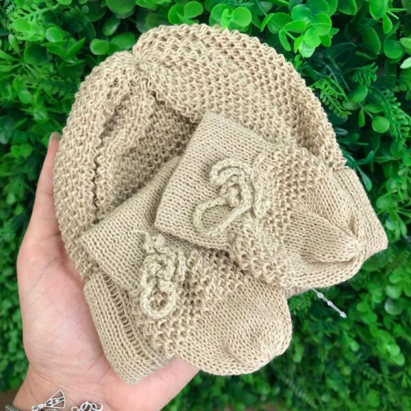 Conjunto Touca e Luva em Tricot Caqui