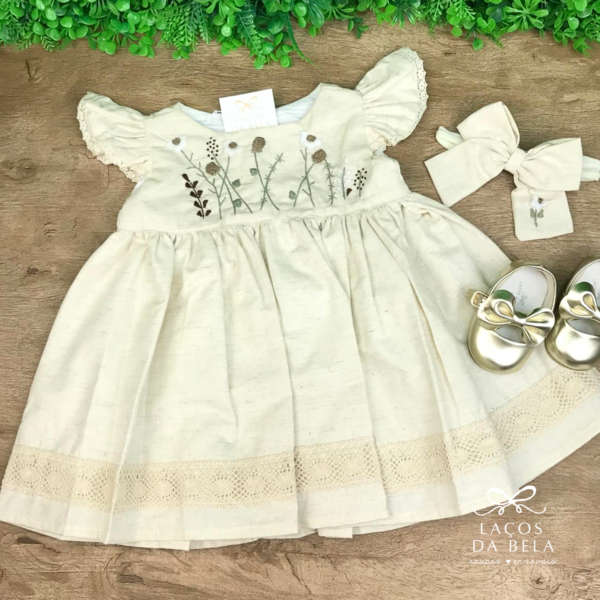 Vestido Larissa em Linho Bordado