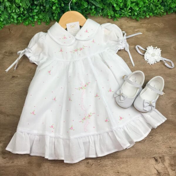 Vestido Maya Branco com Bordado Rosê